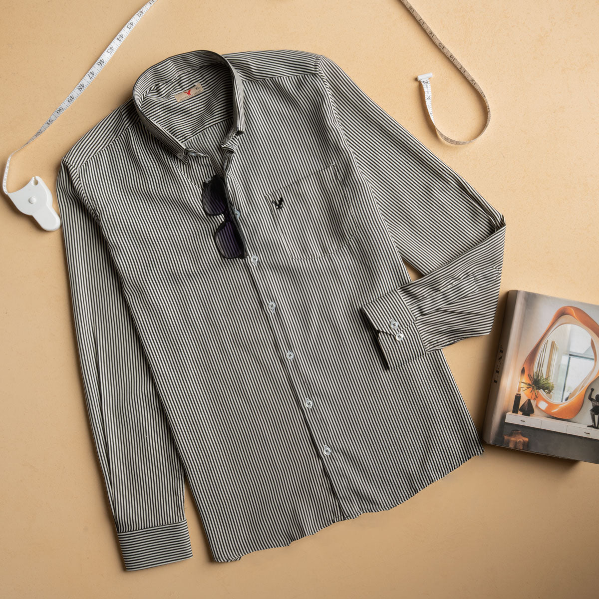 قميص مقلم American Eagle