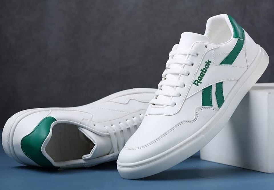 كوتشي فلات REEBOK